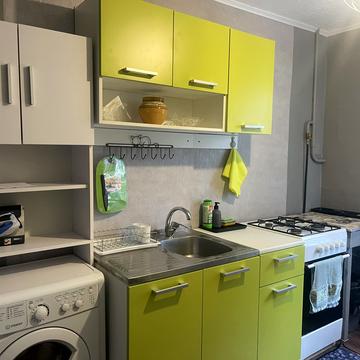 Братиславська вул., 15