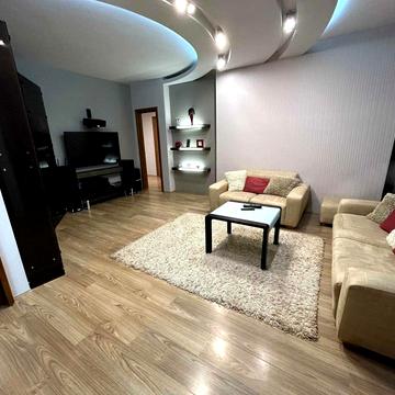 Леся Курбаса просп., 7-А