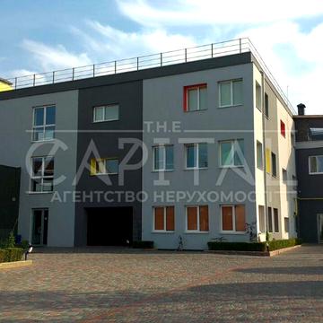 вул. Лесі Українки, 12