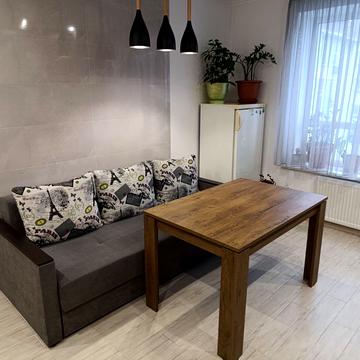 Олександра Довженка вул., 3