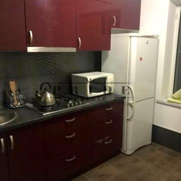 Червоної Калини просп. (Володимира Маяковського), 8-В