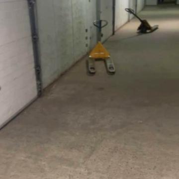 Берегова вул., 33