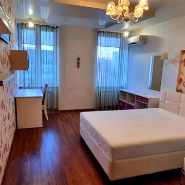 Валерія Лобановського просп., 150