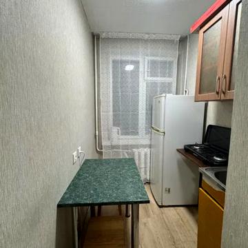 Нижньоюрківська вул., 13