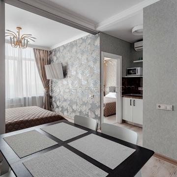 Валерія Самофалова вул. (Каманіна), 16а/2