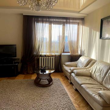 Олександра Борисенка вул. (Короленка), 2а