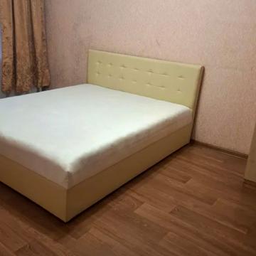 Будівельників вул., 15