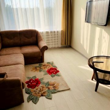 Олександра Поля просп. (Кірова), 24