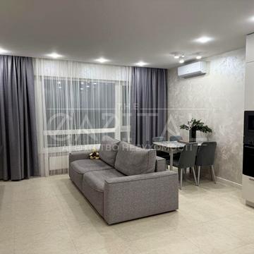 Ужгородський пров., 4/1