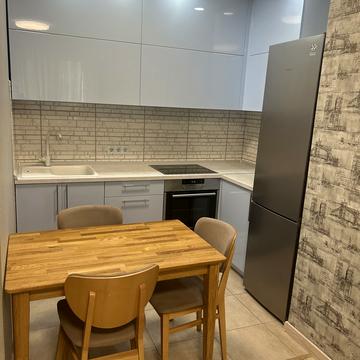 Європейського Союзу просп. (Правди), 43-А