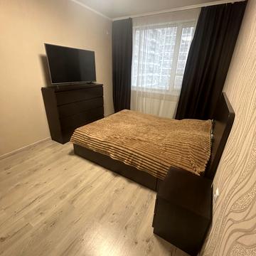 Європейського Союзу просп. (Правди), 43-А