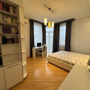 Мокра вул. (Кудряшова), 18