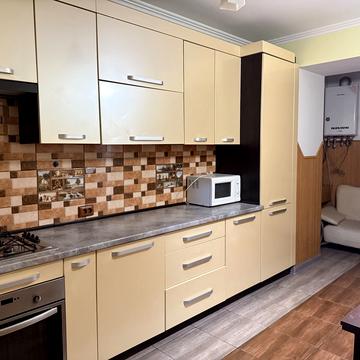 Хіміків вул., 4б