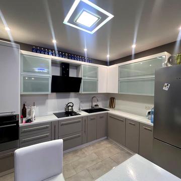 Пасічна вул., 169в