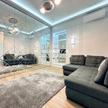 Михайла Грушевського вул. (Карла Лібкнехта), 3-Б