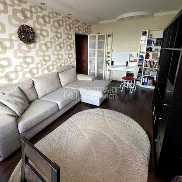 Поздовжня вул., 3б