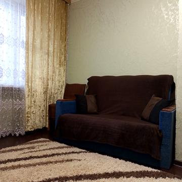 Ялтинська вул., 12/11