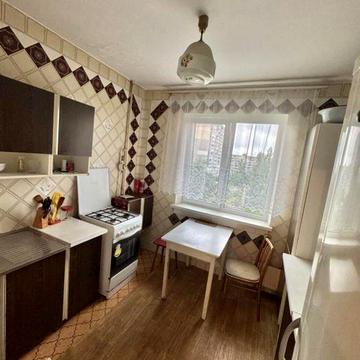 Героїв Дніпра вул., 35