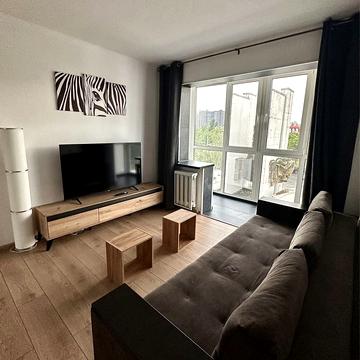 Верховної Ради бульв., 8/20