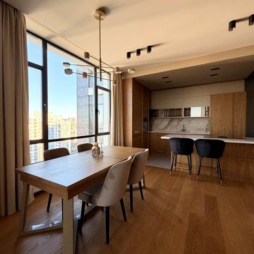 Деміївська вул., 33