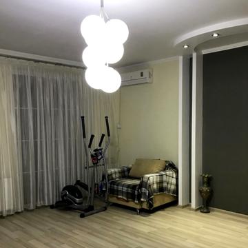 Центральна вул., 1