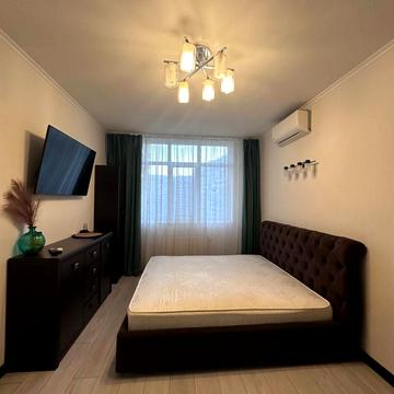 Олени Пчілки вул., 3