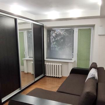 Юлії Здановської вул. (Ломоносова), 11