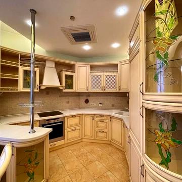 Володимира Івасюка просп. (Героїв Сталінграду), 8-А