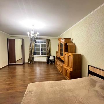 Дмитра Луценка вул. (Крейсера "Аврора"), 14