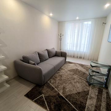 Каховська вул., 62