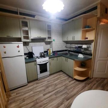 Академіка Корольова вул., 86