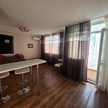 Воскресенська вул., 16-Б