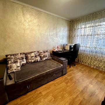 Університетський просп., 17/2