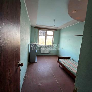 Золочівська вул., 30/1