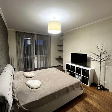 Деміївська вул., 16