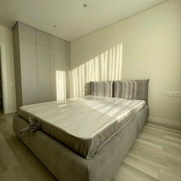 Дніпровська набережна вул., 20-А