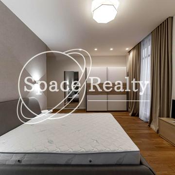 Деміївська вул., 33