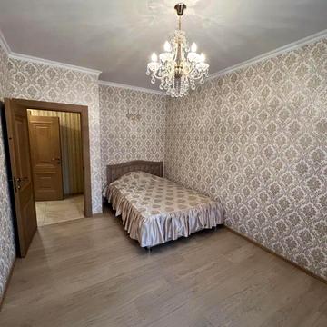 Воскресенська вул., 18-Б