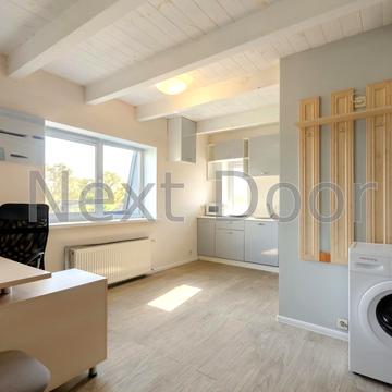 Богатирська вул., 32