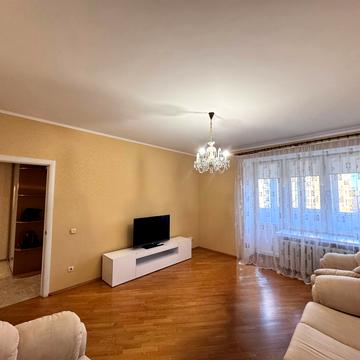 Волинська вул., 10