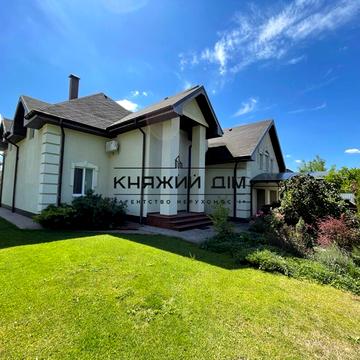 Віктора Швеця вул. (Шляхова), 1