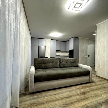 Набережна Перемоги вул., 112-Д