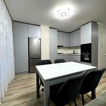 Набережна Перемоги вул., 112-Д