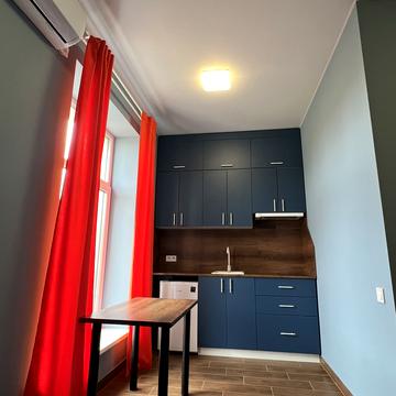 Броварська вул., 23-Б