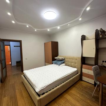 Інститутська вул., 22/7