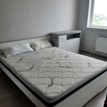 Віталія Нестеренка вул., 1б