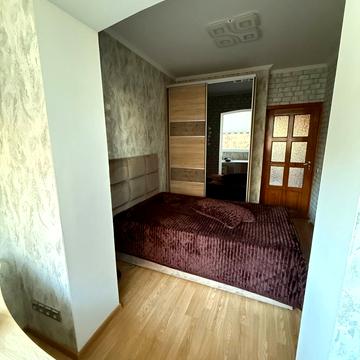 Князя Володимира Великого просп., 120