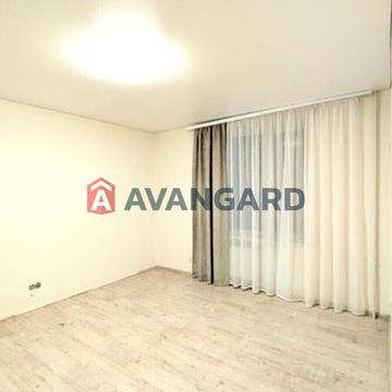 Героїв Майдану вул. (Театральна), 17