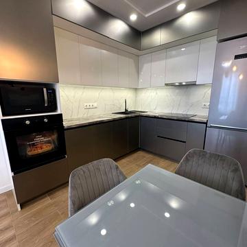 Космічна вул., 5