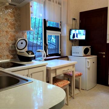 Бишівський пров., 9